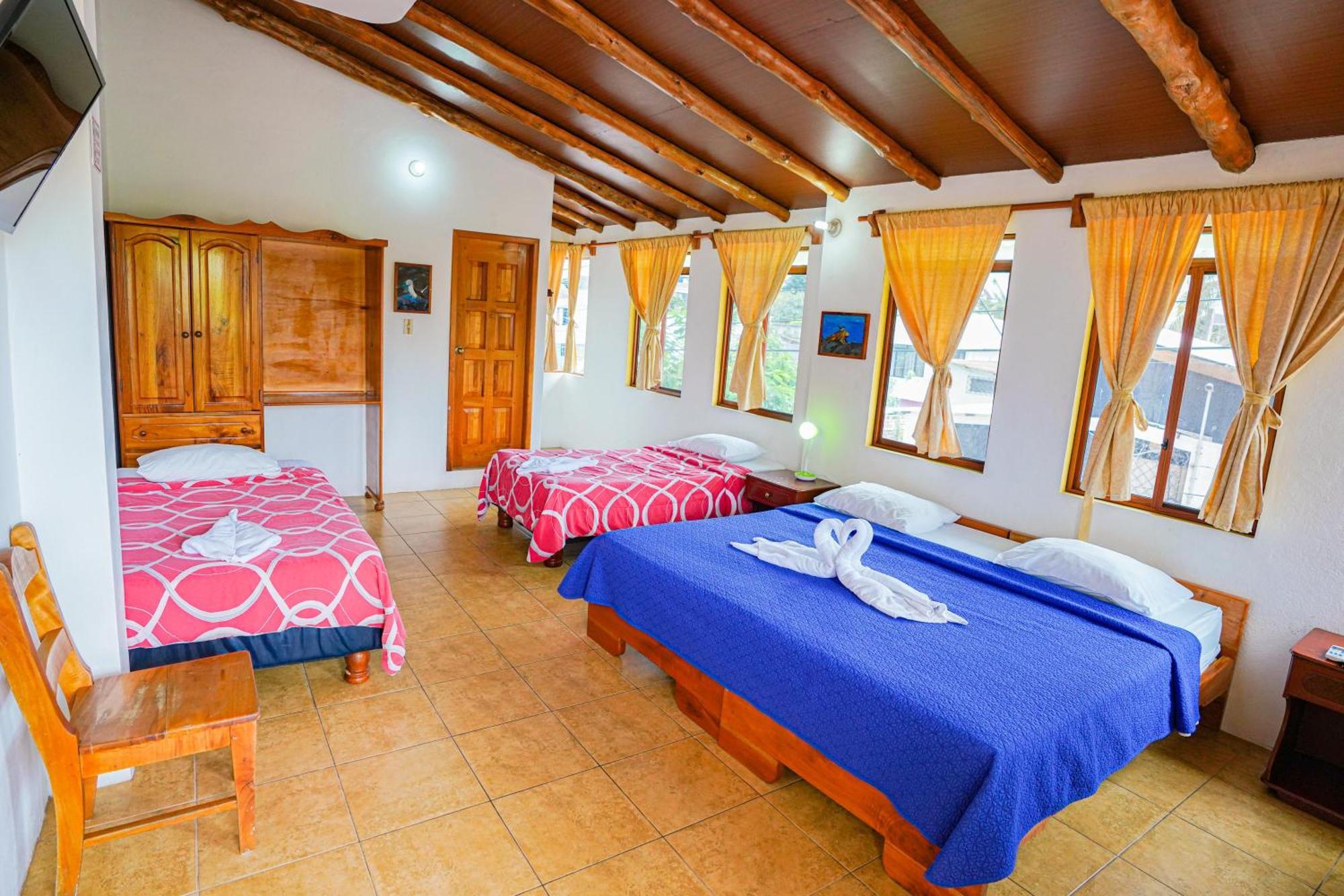 Galapagos Verde Azul Puerto Ayora  Exterior photo