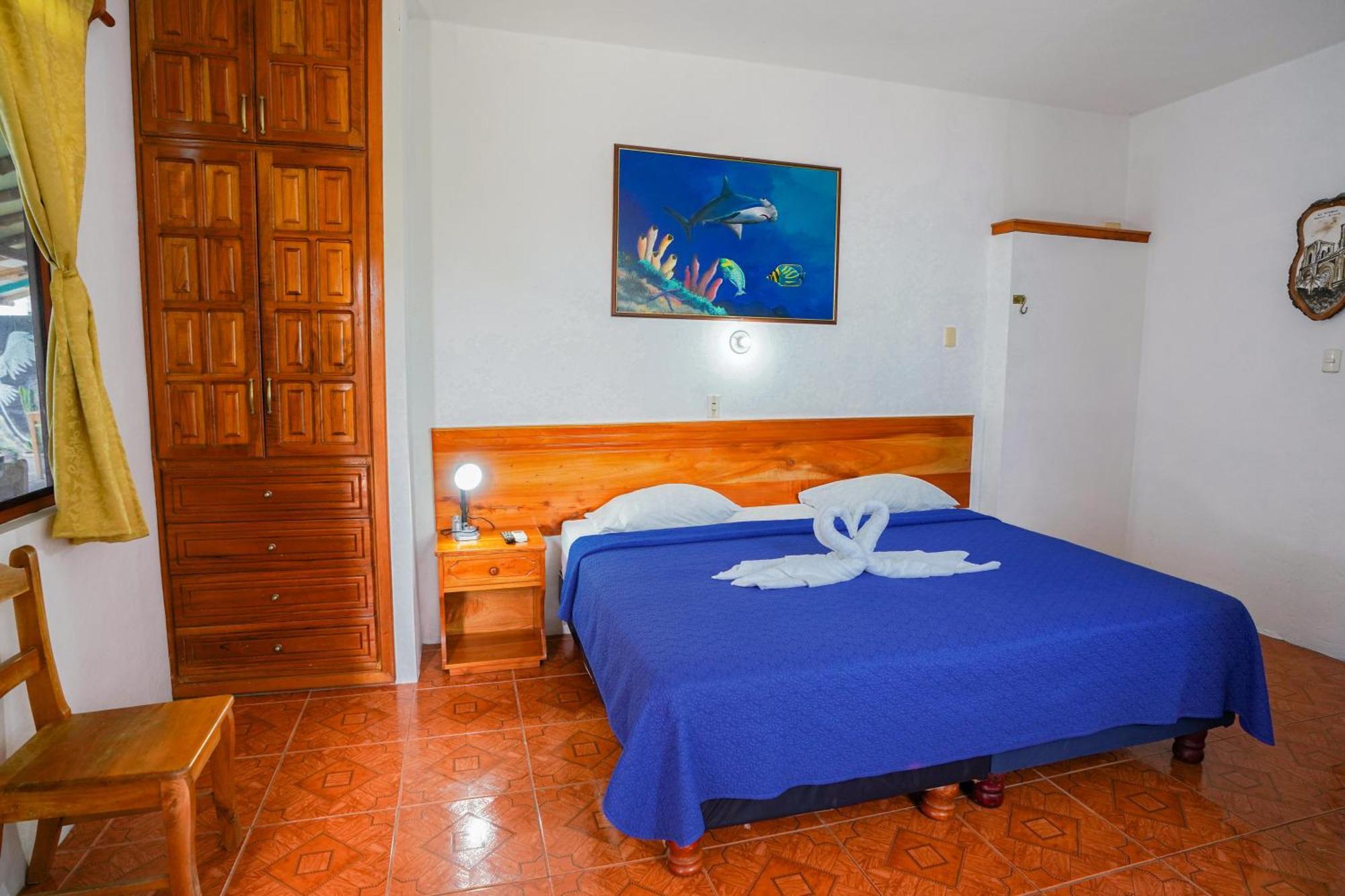 Galapagos Verde Azul Puerto Ayora  Exterior photo