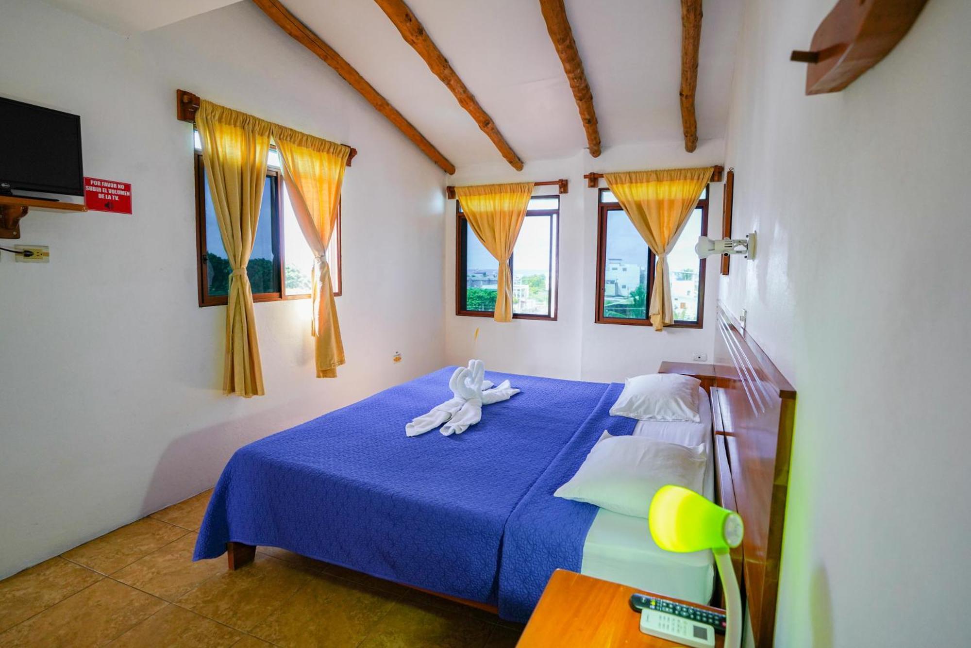 Galapagos Verde Azul Puerto Ayora  Exterior photo