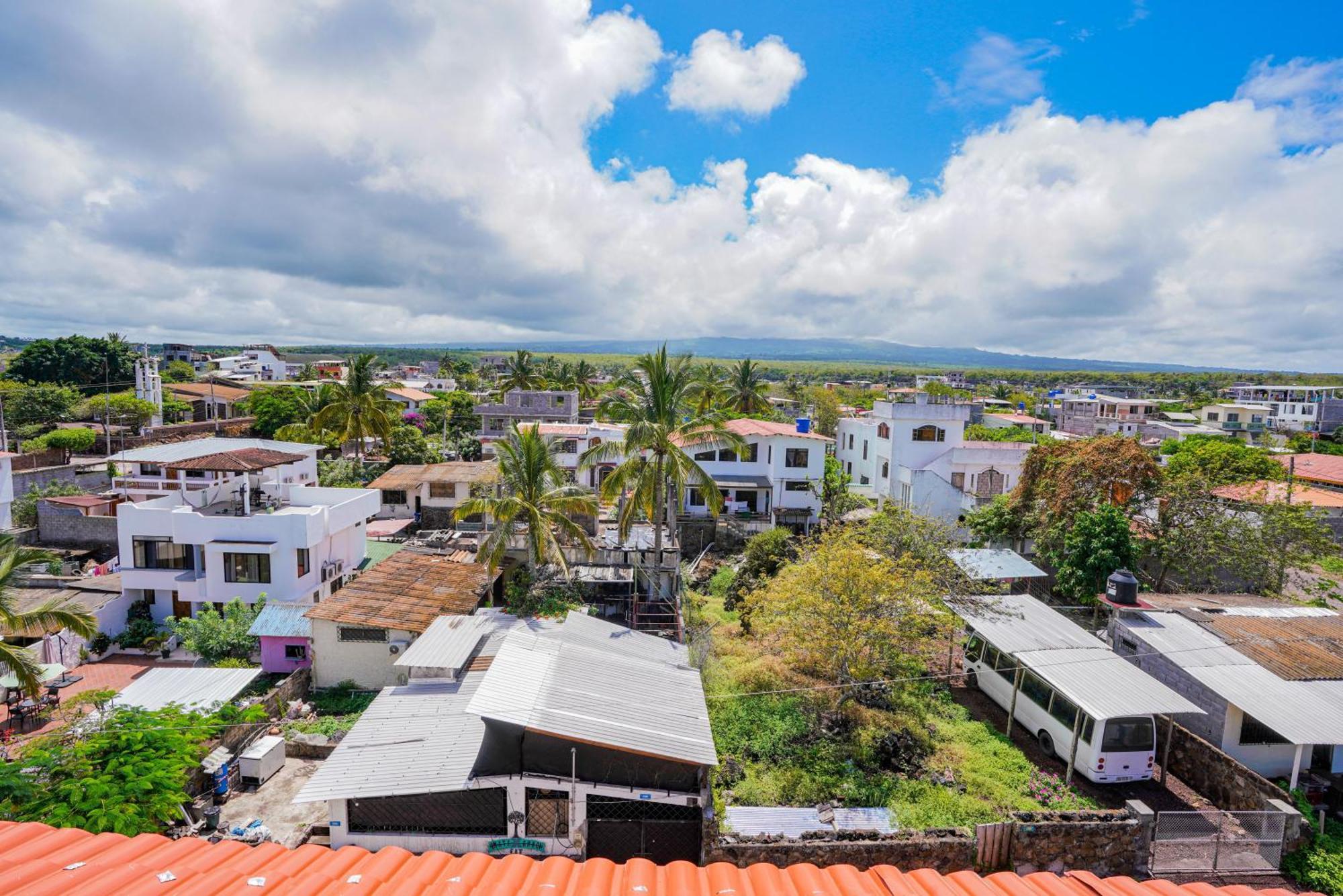 Galapagos Verde Azul Puerto Ayora  Exterior photo